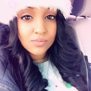 Meet your Posher, Crystal